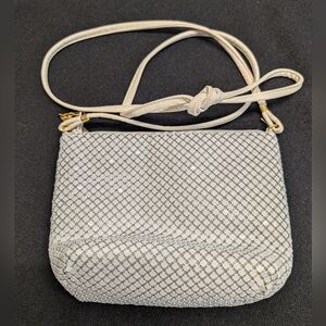 Whiting and Davis International White Metallic Mesh Shoulder Evening Bag EUC